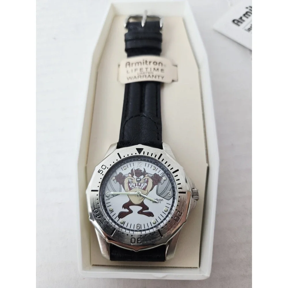 Vintage Looney Tunes Taz Watch w/‎ Bugs Bunny Pin